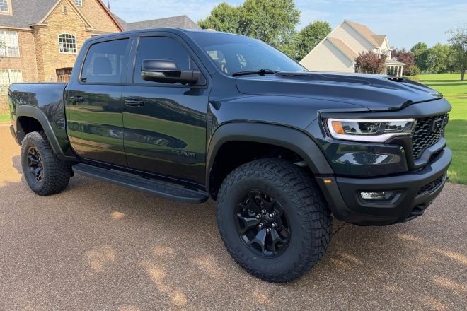 2026 Ram 1500 RHO Crew Cab 4x4 exterior view 1