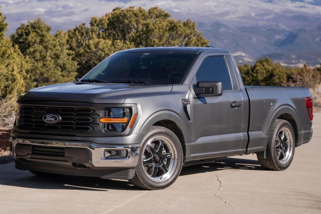 2025 Ford F-150 XL 4x4 exterior view 1