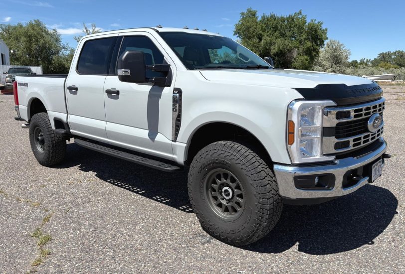 2026 Ford F-250 Super Duty XLT Tremor 4x4 exterior view 1